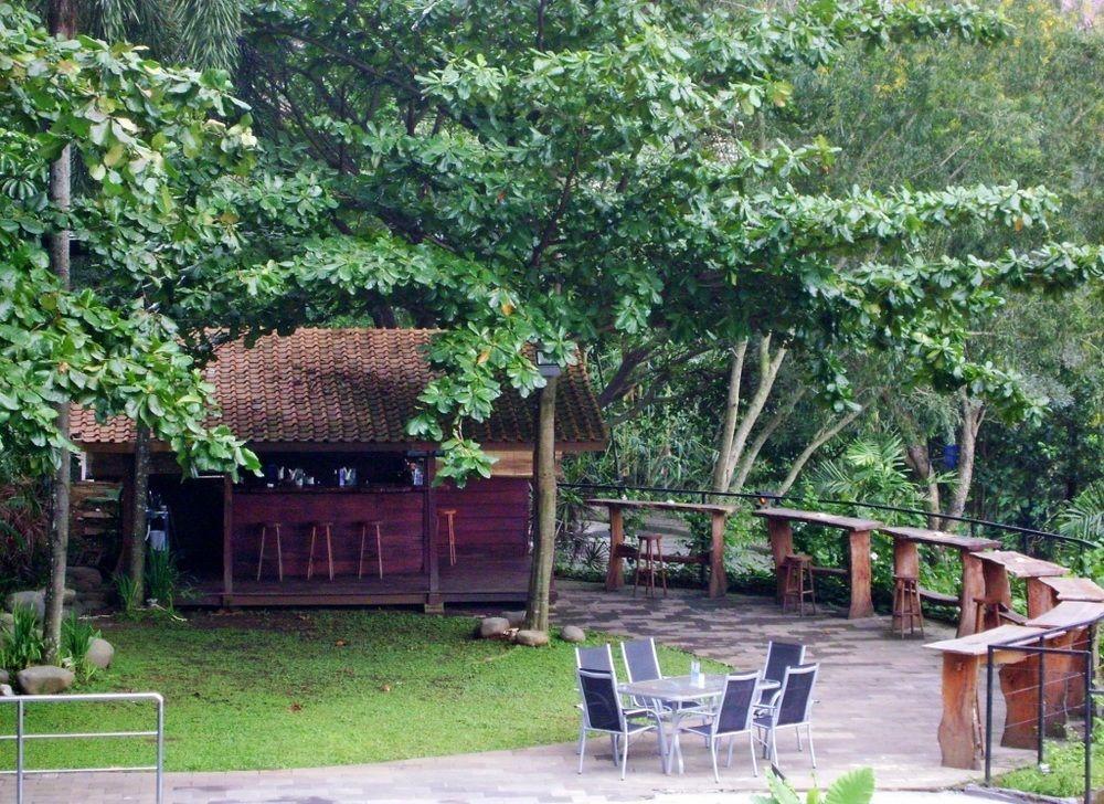 Oak Tree Emerald Hotel & Coventions Σεμαράνγκ Εξωτερικό φωτογραφία