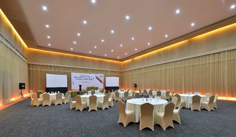Oak Tree Emerald Hotel & Coventions Σεμαράνγκ Εξωτερικό φωτογραφία